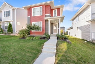 627 Prospect Rd, Waunakee, WI 53597