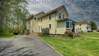 262 Church St, Belford, NJ 07718