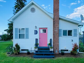 609 Oak Ave, Hatton, ND 58240