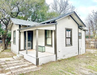 506 N Chupaderas St, San Antonio, TX 78207