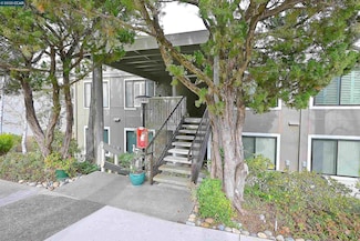 1348 Running Springs Rd Unit 4, Walnut Creek, CA 94595