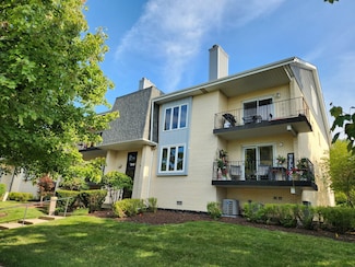 7915 W 157th St Unit 2W, Orland Park, IL 60462