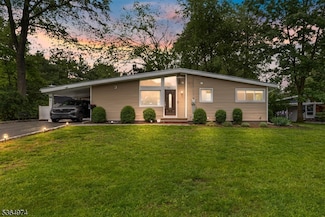 143 Belmont St, Englewood, NJ 07631