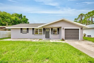 216 Loon Ave, Sebring, FL 33870