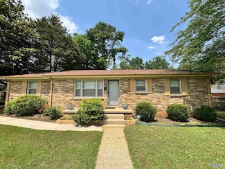 3406 Brenda St NW, Huntsville, AL 35810