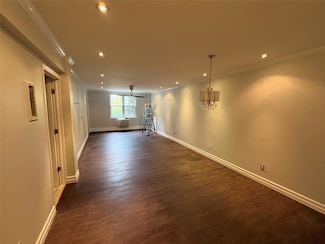 596 Broadway Unit 10A, Lynbrook, NY 11563