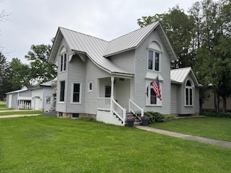 246 E 5th St, Westfield, WI 53964