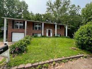 1054 Woodland Trails Dr, Fenton, MO 63026