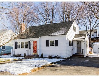 29 Gale St, Waltham, MA 02453