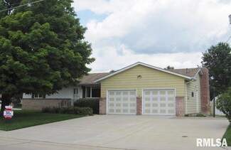 1002 27th Avenue Ct, Silvis, IL 61282