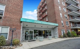 55 Austin Place Unit 5A, Staten Island, NY 10304