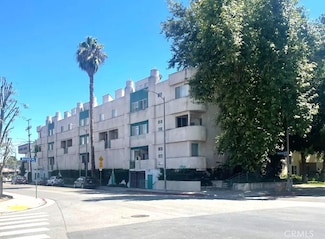13718 Moorpark St, Los Angeles, CA 91423