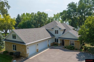 6206 Shamrock Dr, Madison Lake, MN 56063