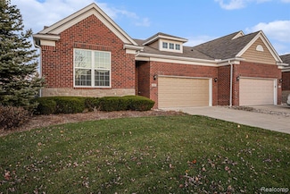 2001 Trimble St, Lake Orion, MI 48360