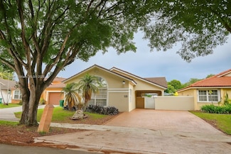 15126 NW 90th Ct, Hialeah, FL 33018