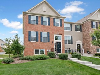 455 Fayetteville Ave, Gilberts, IL 60136