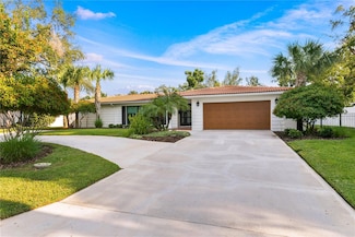 936 31st Ave NE, Saint Petersburg, FL 33704