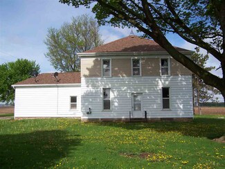 n 5255 Crossman Rd, Lake Mills, WI 53551