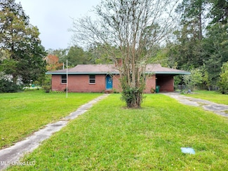 818 Cedar Grove Ave, Picayune, MS 39466