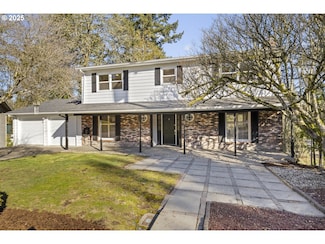7135 SW Brenne Ln, Portland, OR 97225