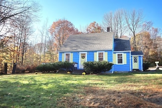 8 Peter Path, Farmingdale, ME 04344