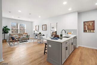 660 Bloomfield Ave Unit 407, Bloomfield, NJ 07003