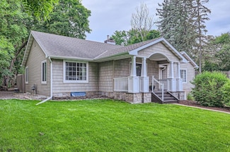5112 Willow Ln, Minnetonka, MN 55345