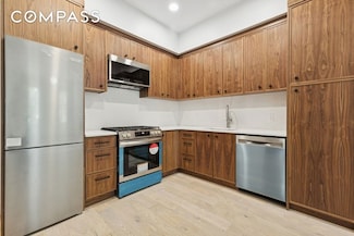 144 Somers St Unit 1, Brooklyn, NY 11233