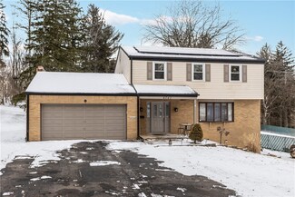 4747 Hilltop Ln, Bethel Park, PA 15102