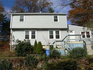 33 Pinehurst Ave, Saugus, MA 01906