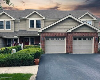 4 Birch Tree Ct, East Stroudsburg, PA 18301