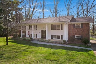 1614 James Blvd, Signal Mountain, TN 37377
