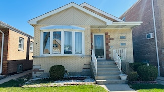 4953 S Laramie Ave, Chicago, IL 60638