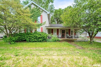 128 W Spruce St, Canton, IL 61520