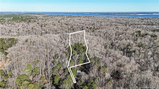 5 Meadow Cir, Williamsburg, VA 23188