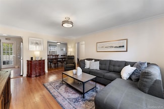 51 Cross St Unit 1CD, Bronxville, NY 10708