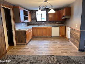 210 N Moffet Ave, Joplin, MO 64801