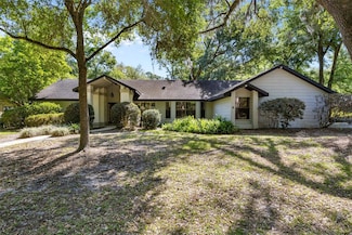 2415 NW 38th Dr, Gainesville, FL 32605