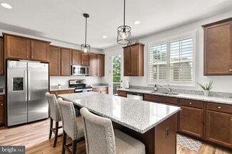 8659 Anderson Ave, Marshall, VA 20115