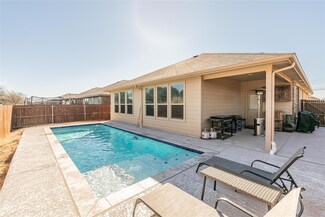 917 Nicole Way, Cross Timber, TX 76028