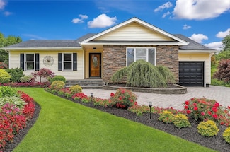 143 N Summit Ave, Patchogue, NY 11772