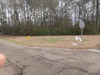 1.3 Yorkville Rd E, Columbus, MS 39702