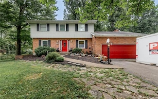 6013 Benchmark I Dr, Floyds Knobs, IN 47119