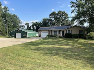 28123 Timberly Dr, Sturgis, MI 49091