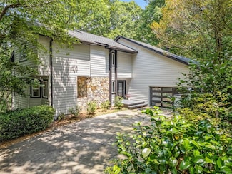 545 Matterhorn Way, Alpharetta, GA 30022
