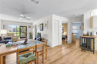1943 NE Collins Cir Unit 12-50, Jensen Beach, FL 34957