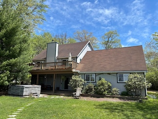 297 Bear Creek Lake Dr, Jim Thorpe, PA 18229