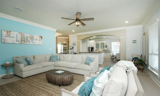 1008 Aspen Rd, Kemah, TX 77565