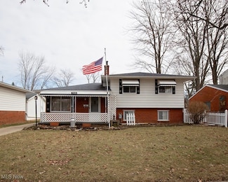 705 Georgetown Ave, Elyria, OH 44035