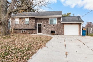 2255 Jackson St, Lorain, OH 44052